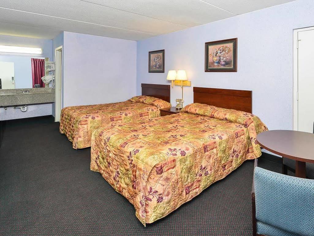 Americas Best Value Inn And Suites Ноксвилл Экстерьер фото